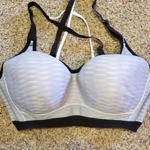 Victoria Sport sports bra